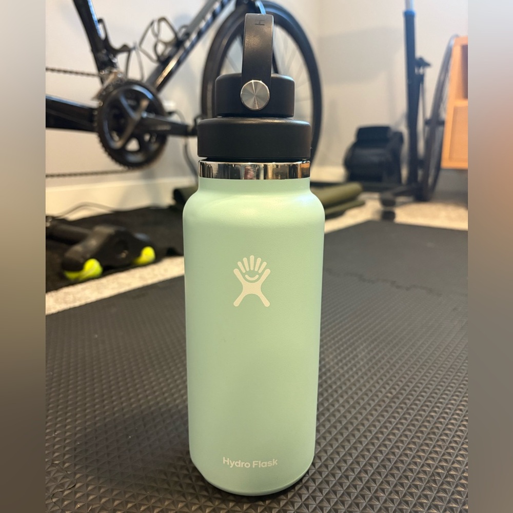 Hydro Flask Mint Green Water Bottle